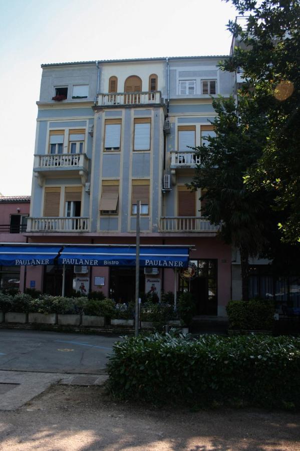 Apartments By The Sea Crikvenica - 5563 Kültér fotó